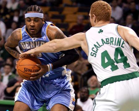 队的防守稳 队的防守稳