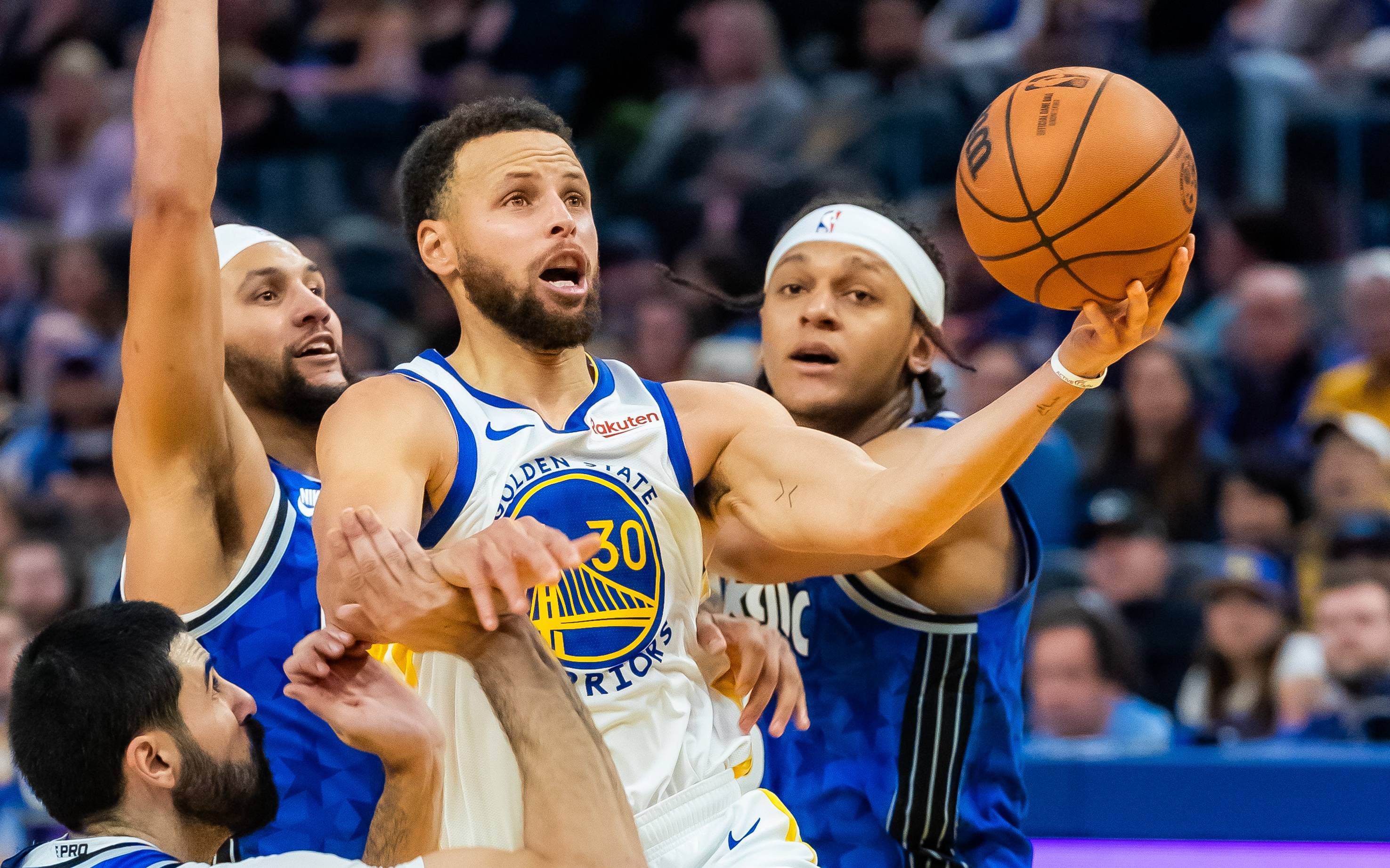 队协作在上 队协作在上